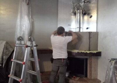 POSA PANNELLI PER RIVESTIMENTO RADIANTE CON INTERNO CAPPA TERMORIFLETTENTE