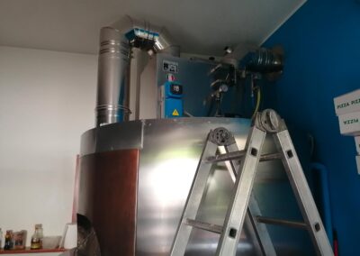 ABBATTITORE DI FULIGGINE AD ACQUA PER FORNO A LEGNA DA PIZZERIA DA NOI INSTALLATO E MANUTENUTO